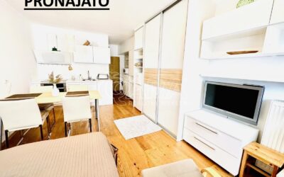 Pronájem bytu 1+KK s lodžií, 30 m2, Čelakovského, Strakonice